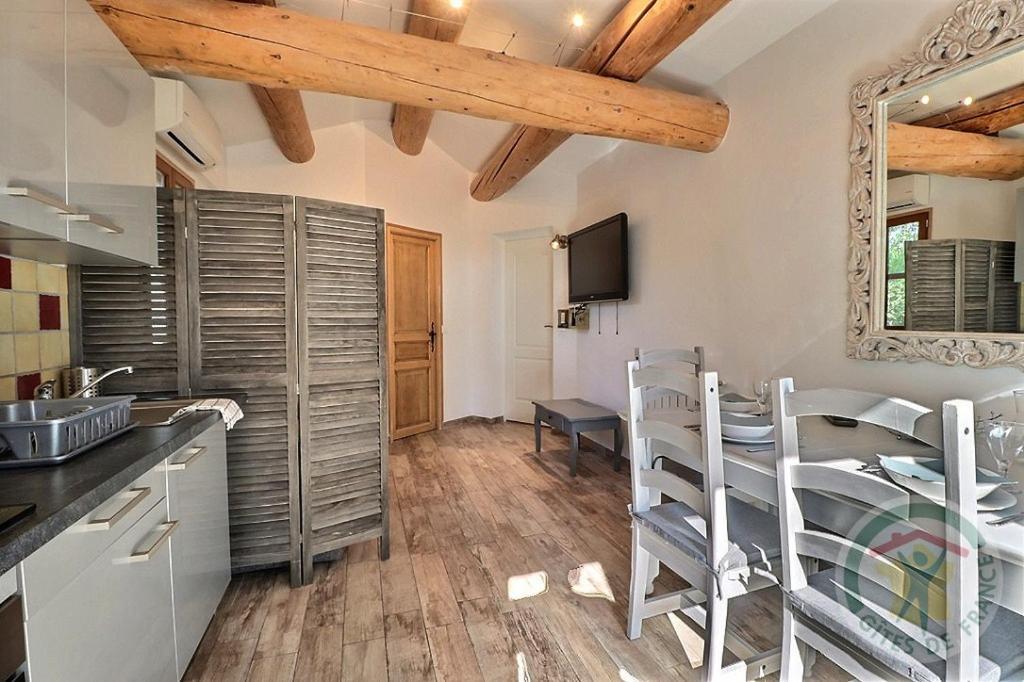 Mas De Plisset Apartment Сан-Жил Екстериор снимка