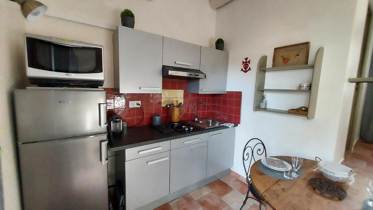 Mas De Plisset Apartment Сан-Жил Екстериор снимка