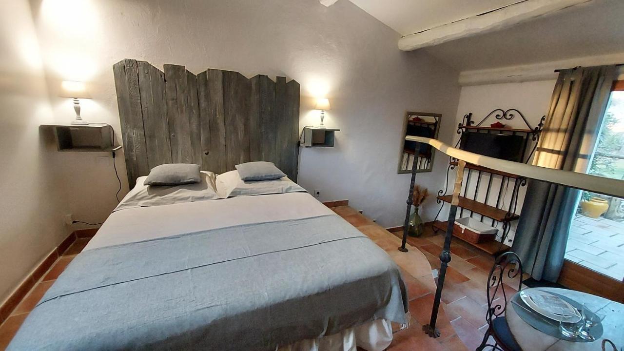 Mas De Plisset Apartment Сан-Жил Екстериор снимка